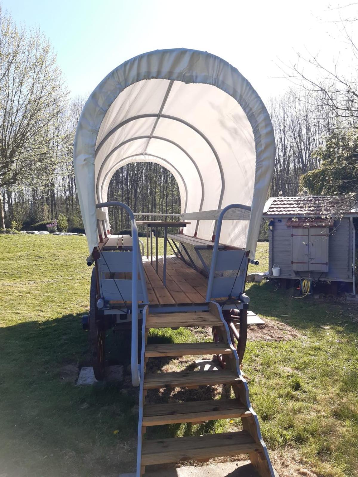 Tente Trappeur Ada, Au Jardin De La Vouivre Saint-Vincent-en-Bresse Exteriér fotografie